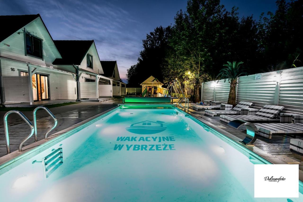 Domki Wakacyjne Wybrzeze ミエルノ エクステリア 写真